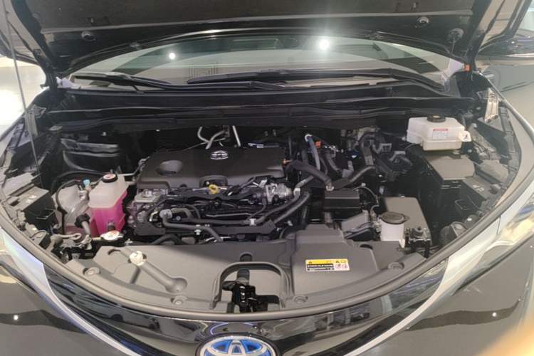 Used Toyota Granvia 2023 2.5L Hybrid Flagship VIP Edition Engine Bay