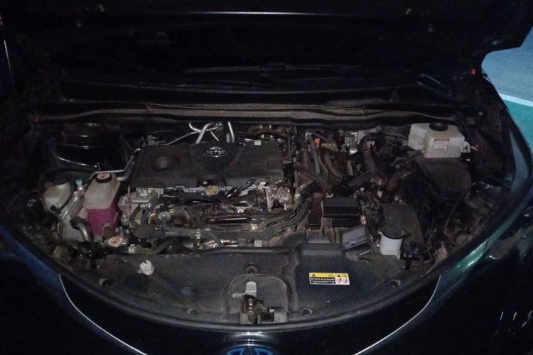 Used Toyota Granvia 2023 2.5L Hybrid Prestige PLUS Edition Engine Bay
