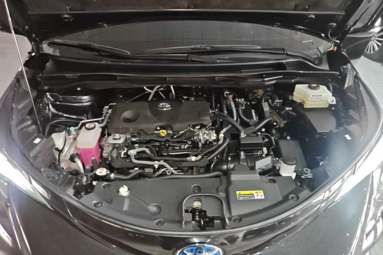 Used Toyota Granvia 2023 2.5L Hybrid Comfort Edition Engine Bay