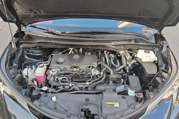 Used Toyota Granvia 2023 2.5L Hybrid Luxury Edition Engine Bay