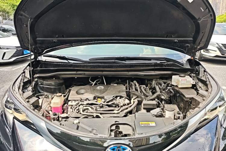 Used Toyota Granvia 2023 2.5L Hybrid Flagship VIP Edition Engine Bay