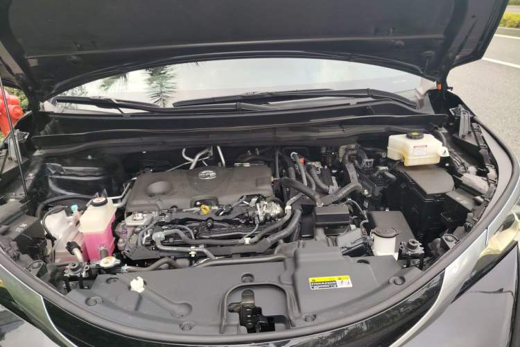 Used Toyota Granvia 2023 2.5L Hybrid Flagship VIP Edition Engine Bay
