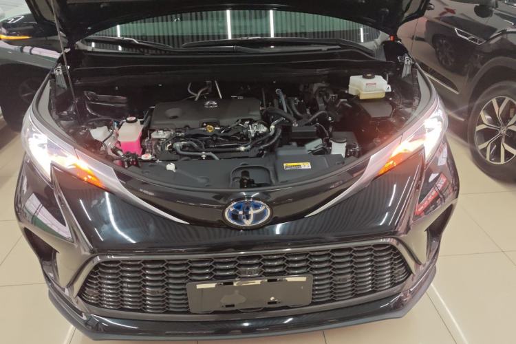 Used Toyota Granvia 2023 2.5L Hybrid Prestige VIP Edition Engine Bay