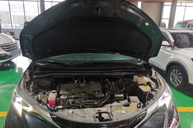 Used Toyota Granvia 2023 2.5L Hybrid Prestige PLUS Edition Engine Bay
