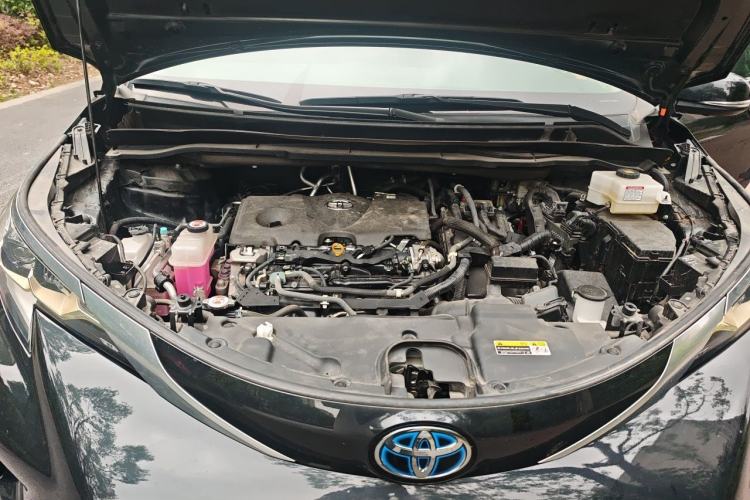 Used Toyota Granvia 2023 2.5L Hybrid Prestige PLUS Edition Engine Bay