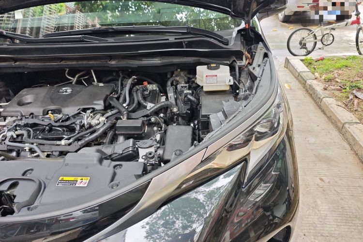 Used Toyota Granvia 2023 2.5L Hybrid Flagship VIP Edition Engine Bay Left