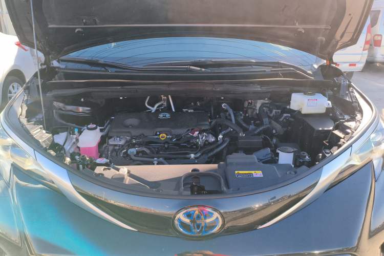 Used Toyota Granvia 2023 2.5L Hybrid Luxury Edition Engine Bay