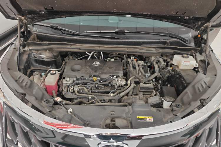 Used Toyota Granvia 2023 2.5L Hybrid Prestige PLUS Edition Engine Bay