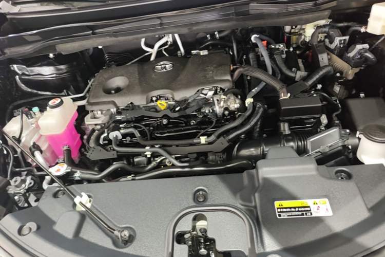 Used Toyota Granvia 2023 2.5L Hybrid Prestige PLUS Edition Engine Bay