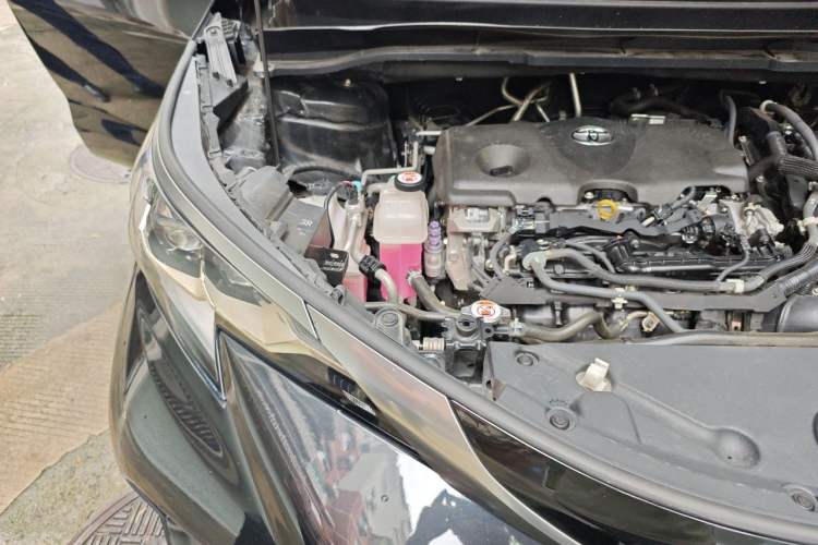Used Toyota Granvia 2023 2.5L Hybrid Flagship VIP Edition Engine Bay Right