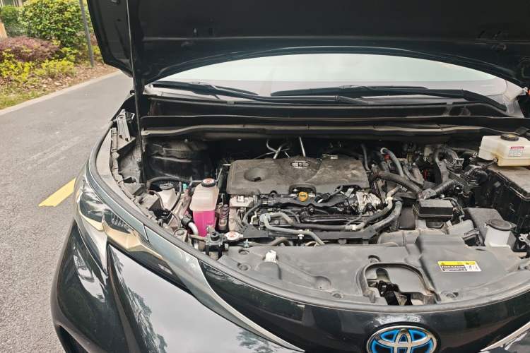Used Toyota Granvia 2023 2.5L Hybrid Prestige PLUS Edition Engine Bay Right
