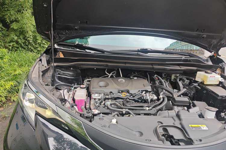 Used Toyota Granvia 2023 2.5L Hybrid Comfort Edition Engine Bay Right