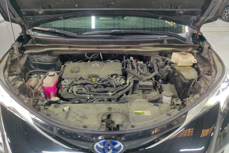 Used Toyota Granvia 2023 2.5L Hybrid Prestige PLUS Edition Engine Bay