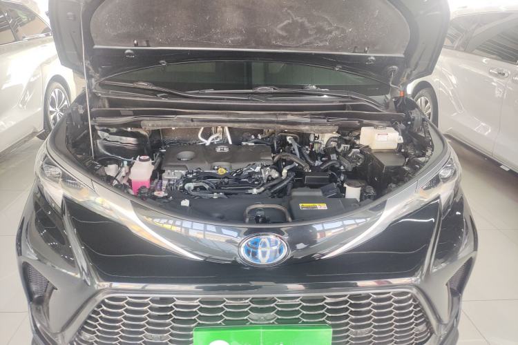 Used Toyota Granvia 2023 2.5L Hybrid Prestige PLUS Edition Engine Bay
