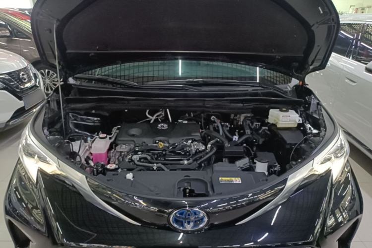 Used Toyota Granvia 2023 2.5L Hybrid Prestige PLUS Edition Engine Bay