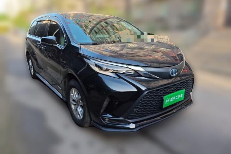 Used Toyota Granvia 2023 2.5L Hybrid Comfort Edition Exterior 1