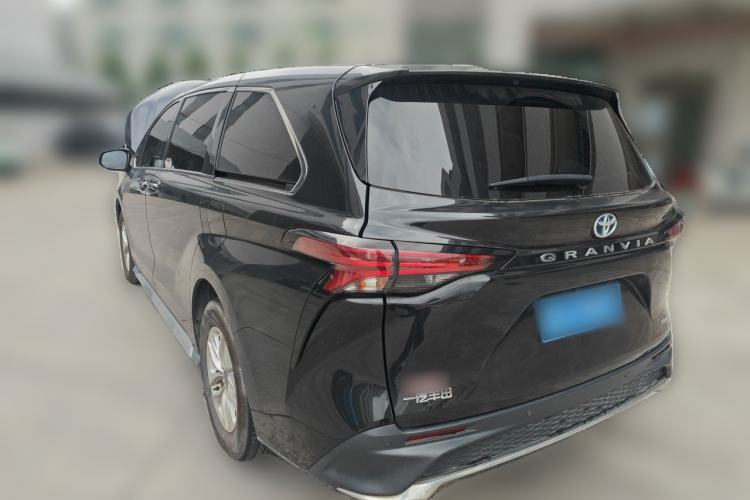 Used Toyota Granvia 2023 2.5L Hybrid Comfort Edition Exterior 3