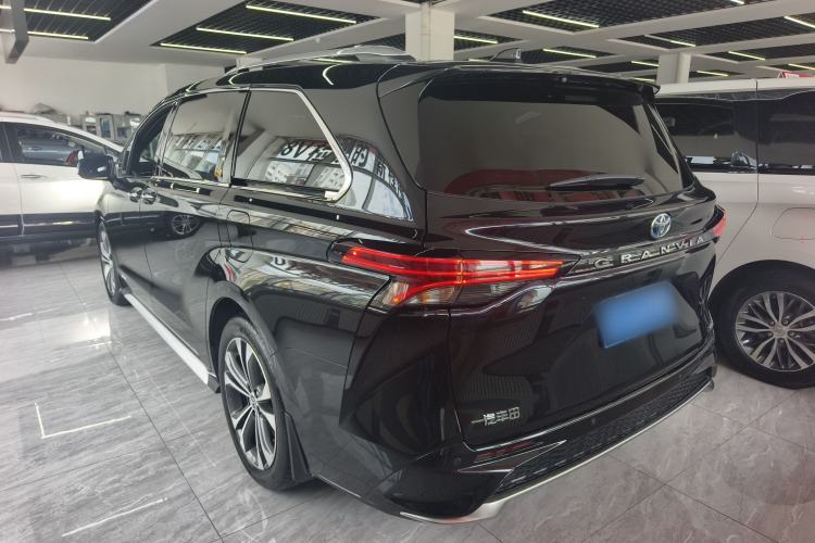 Used Toyota Granvia 2023 2.5L Hybrid Prestige VIP Edition Exterior 4