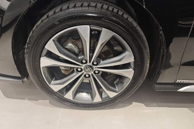 Used Toyota Granvia 2023 2.5L Hybrid Prestige VIP Edition Exterior 4