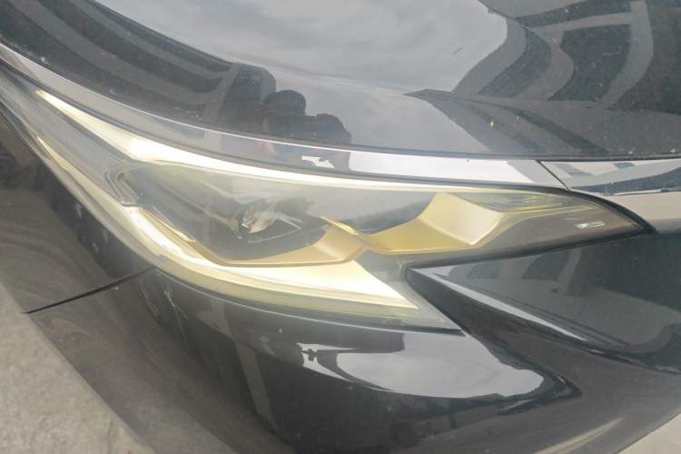Used Toyota Granvia 2023 2.5L Hybrid Comfort Edition Exterior 6