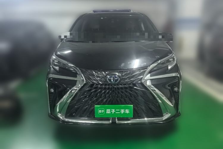 Used Toyota Granvia 2023 2.5L Hybrid Prestige PLUS Edition Front