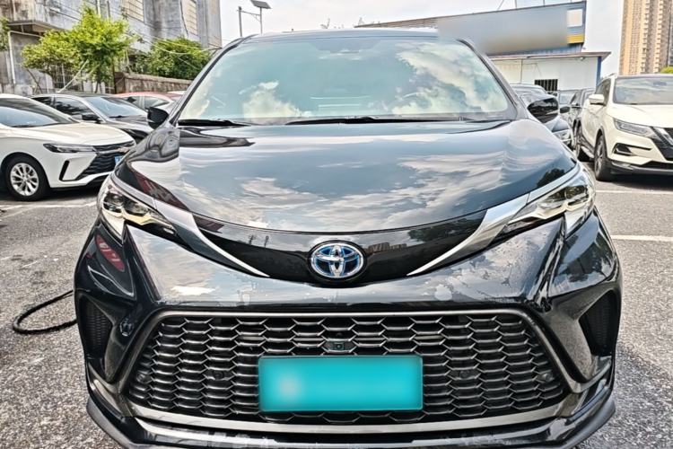 Used Toyota Granvia 2023 2.5L Hybrid Flagship VIP Edition Front
