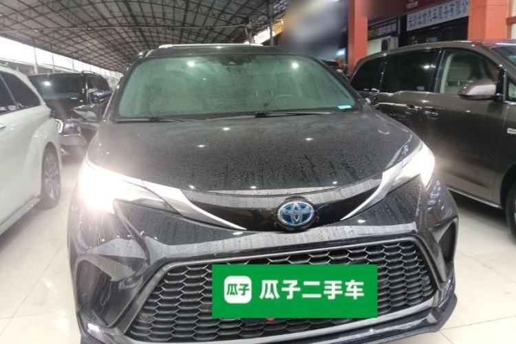 Used Toyota Granvia 2023 2.5L Hybrid Prestige PLUS Edition Front