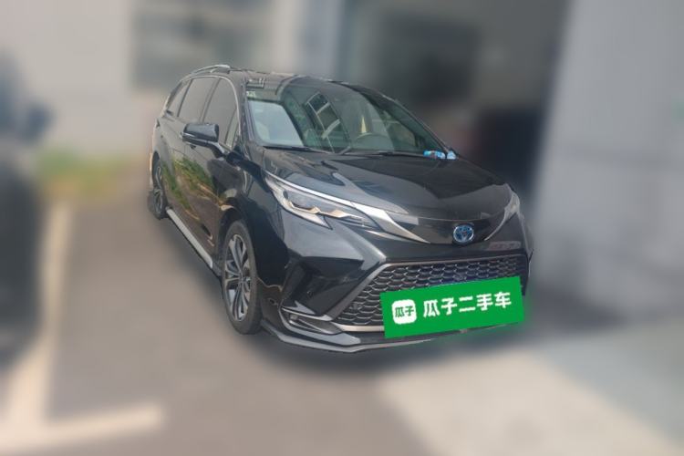 Used Toyota Granvia 2023 2.5L Hybrid Prestige PLUS Edition Front Right 45 Deg