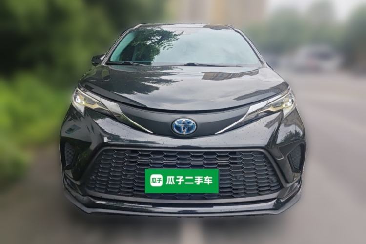 Used Toyota Granvia 2023 2.5L Hybrid Comfort Edition Front