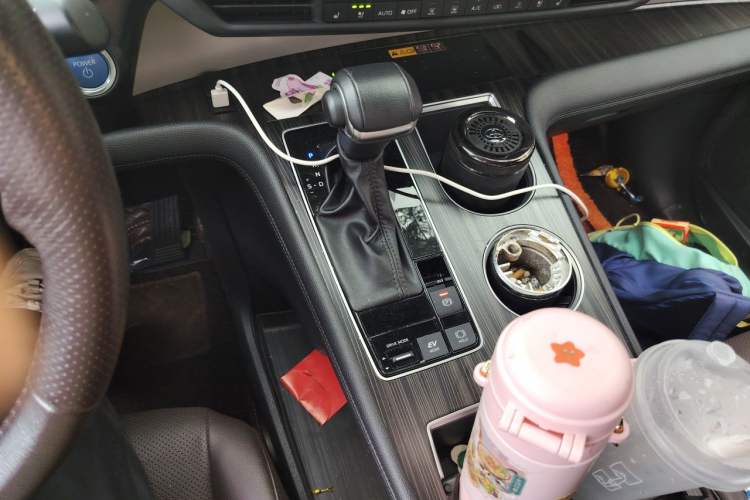 Used Toyota Granvia 2023 2.5L Hybrid Flagship VIP Edition Gear Lever