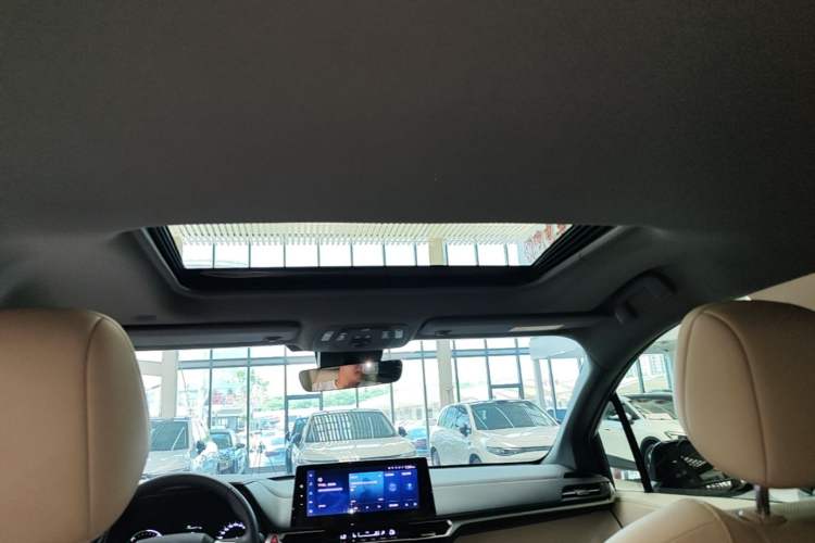 Used Toyota Granvia 2023 2.5L Hybrid Prestige PLUS Edition Headliner
