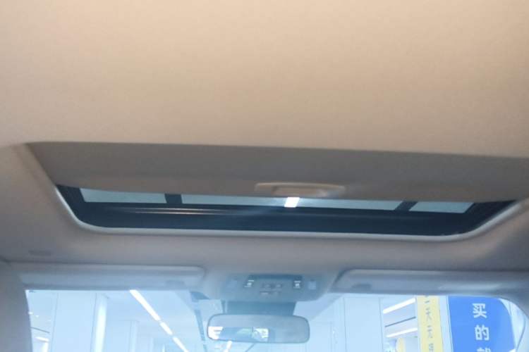 Used Toyota Granvia 2023 2.5L Hybrid Comfort Edition Headliner