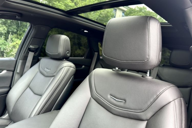 Used Toyota Granvia 2023 2.5L Hybrid Luxury Edition Headliner
