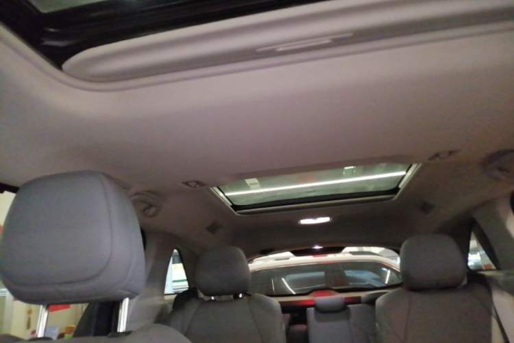 Used Toyota Granvia 2023 2.5L Hybrid Prestige PLUS Edition Headliner
