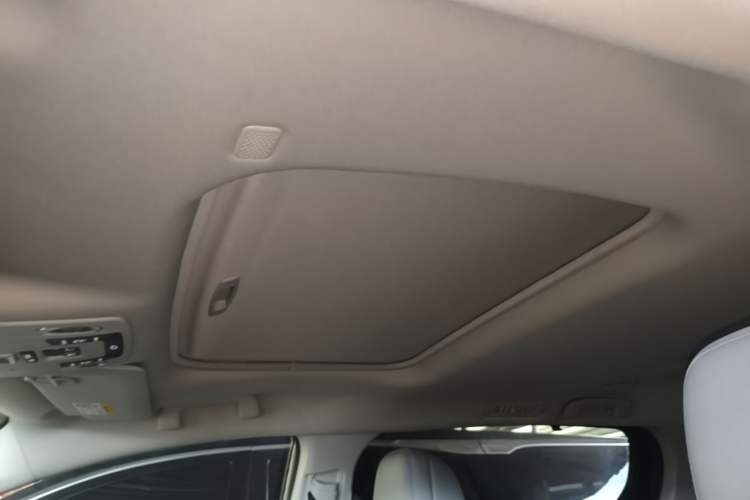 Used Toyota Granvia 2023 2.5L Hybrid Prestige PLUS Edition Headliner