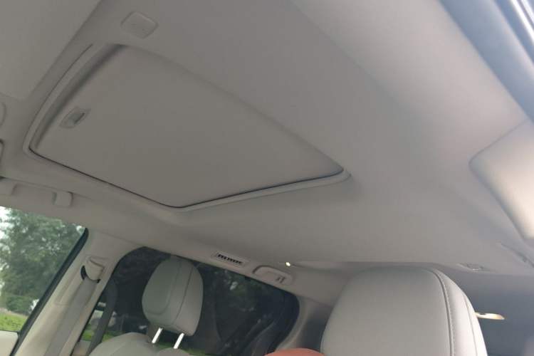 Used Toyota Granvia 2023 2.5L Hybrid Comfort Edition Headliner