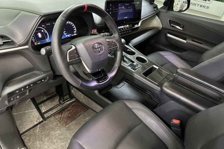 Used Toyota Granvia 2023 2.5L Hybrid Flagship VIP Edition Interior 5