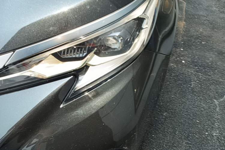 Used Toyota Granvia 2023 2.5L Hybrid Prestige PLUS Edition Left Front Headlight