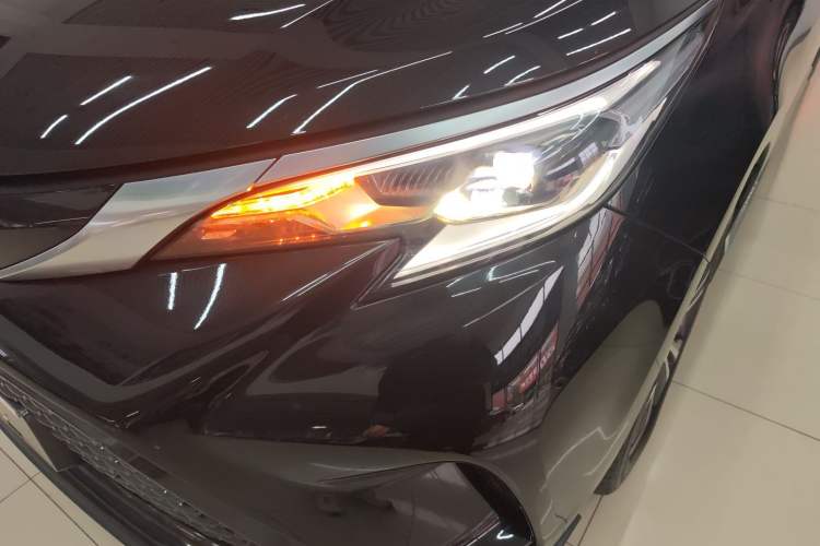 Used Toyota Granvia 2023 2.5L Hybrid Prestige VIP Edition Left Front Headlight