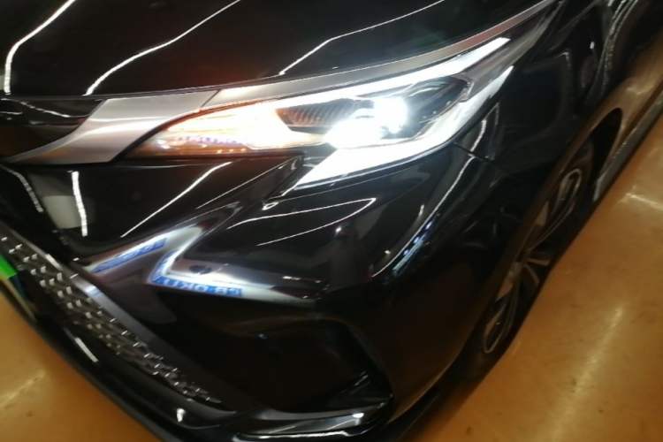 Used Toyota Granvia 2023 2.5L Hybrid Prestige PLUS Edition Left Front Headlight