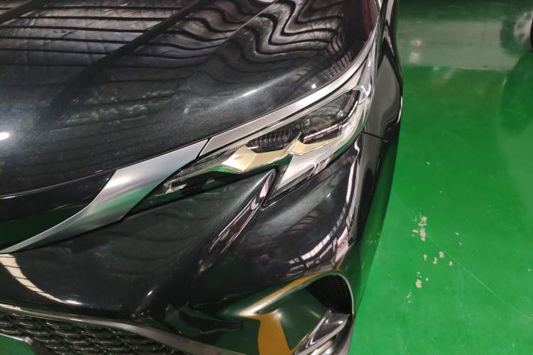 Used Toyota Granvia 2023 2.5L Hybrid Prestige PLUS Edition Left Front Headlight