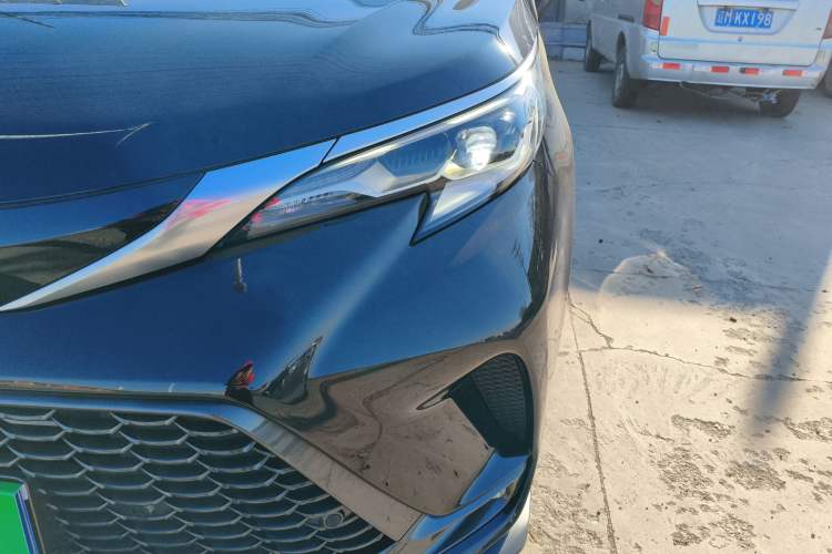 Used Toyota Granvia 2023 2.5L Hybrid Luxury Edition Left Front Headlight