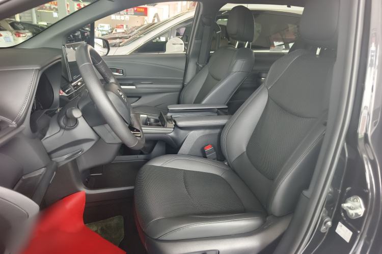 Used Toyota Granvia 2023 2.5L Hybrid Prestige VIP Edition Left Front Seat