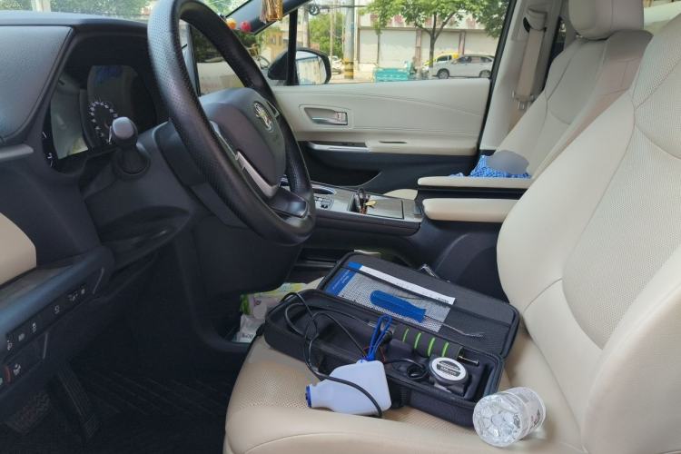 Used Toyota Granvia 2023 2.5L Hybrid Prestige PLUS Edition Left Front Seat