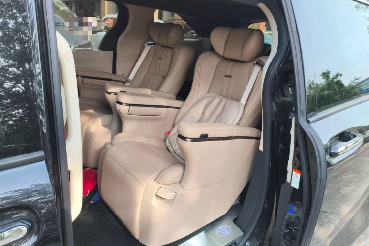 Used Toyota Granvia 2023 2.5L Hybrid Prestige VIP Edition Left Rear Seat