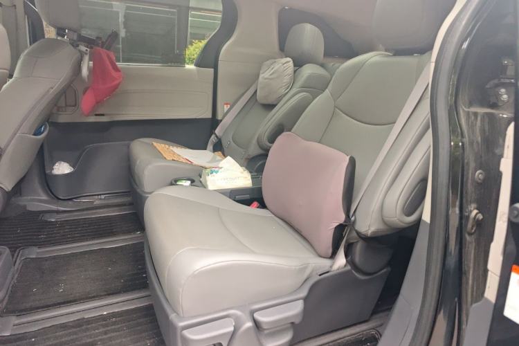 Used Toyota Granvia 2023 2.5L Hybrid Prestige PLUS Edition Left Rear Seat