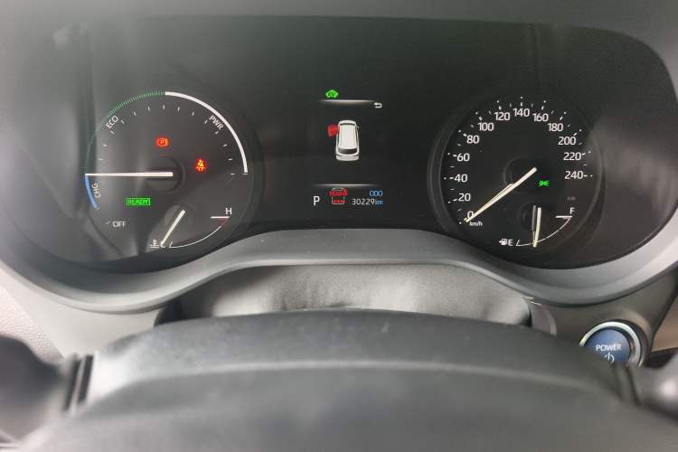 Used Toyota Granvia 2023 2.5L Hybrid Prestige VIP Edition Odometer Close Up