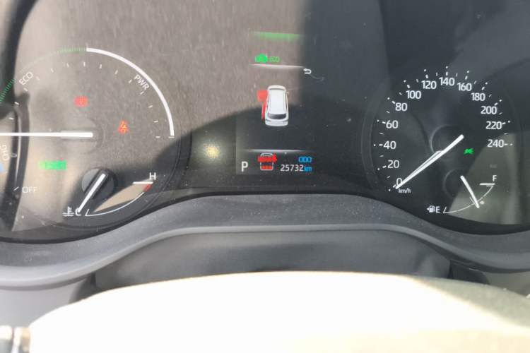 Used Toyota Granvia 2023 2.5L Hybrid Prestige VIP Edition Odometer Close Up