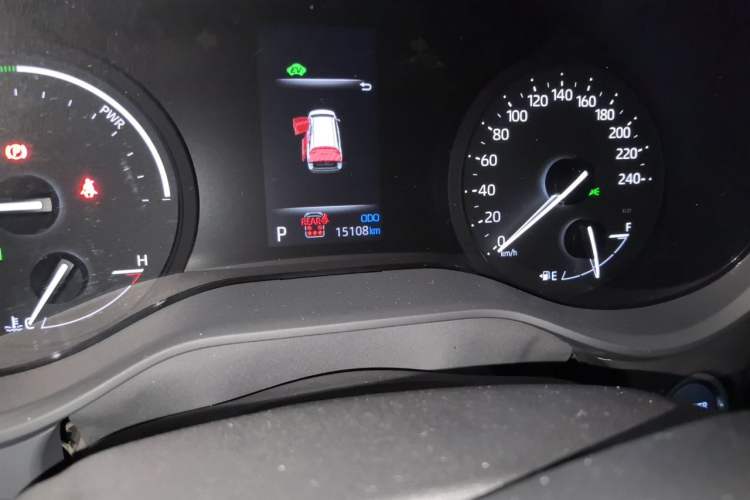 Used Toyota Granvia 2023 2.5L Hybrid Luxury Edition Odometer Close Up