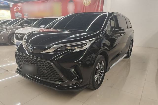 Used Toyota Granvia 2023 2.5L Hybrid Luxury Edition
